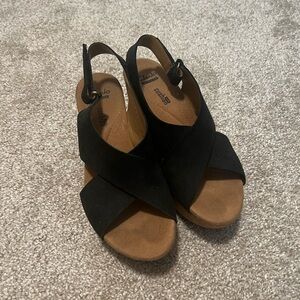 Clarks Women's Black Sandals